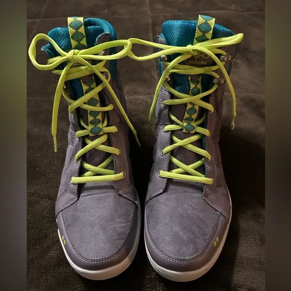 Rylan Aurora quilted water resistant hightop boots - Picture 3 of 5